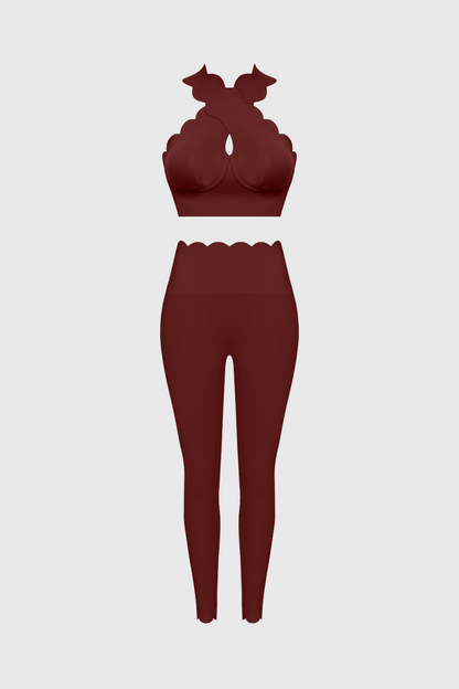 Wiskii Crisscross Bra & High-Waist Scallop Scrunch Legging