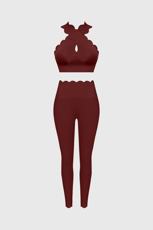 Wiskii Crisscross Bra & High-Waist Scallop Scrunch Legging
