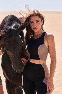Black/Almond