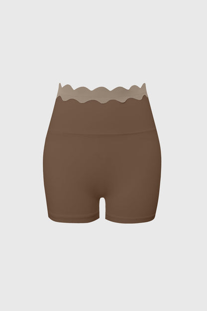 Contrast Scallop Scrunch Short