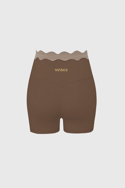 Contrast Scallop Scrunch Short