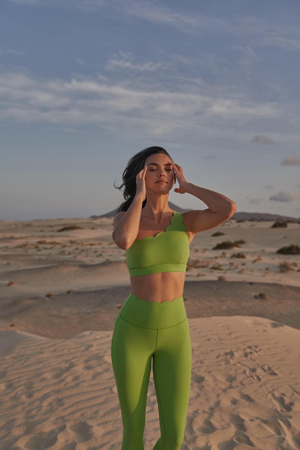 Dynamic One Shoulder Sports Bra & 7/8 High-Waist Energy Legging