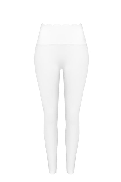 High-Waist Scallop Scrunch Legging