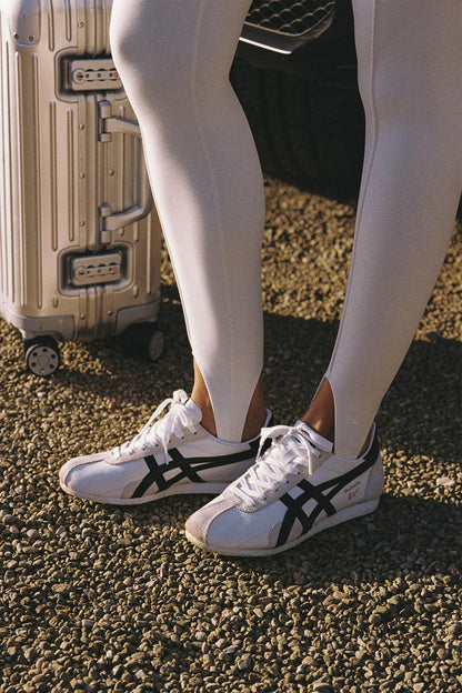High-Waist Scrunch Stirrup Legging