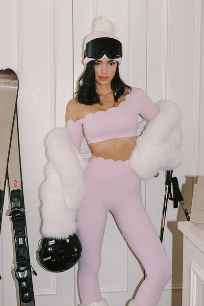 High-Waist Scallop Scrunch Legging