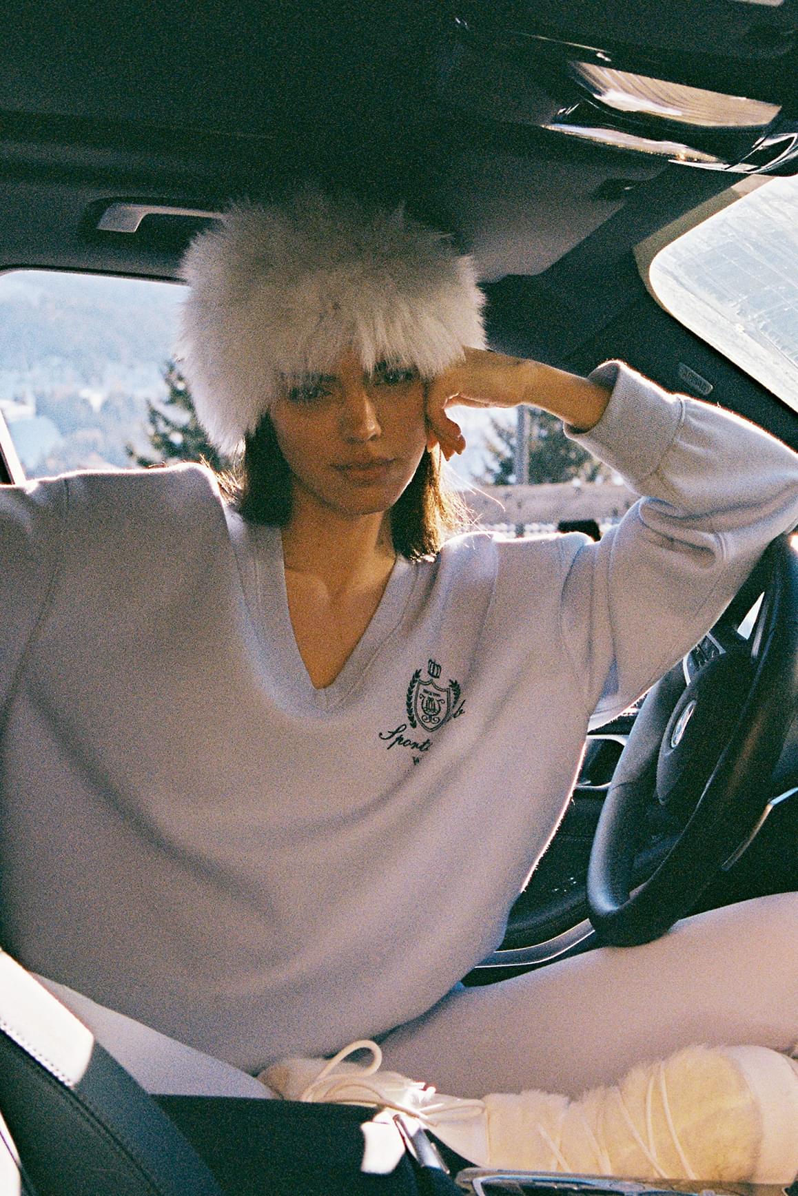 Retro Warm V-Neck Sweatshirt