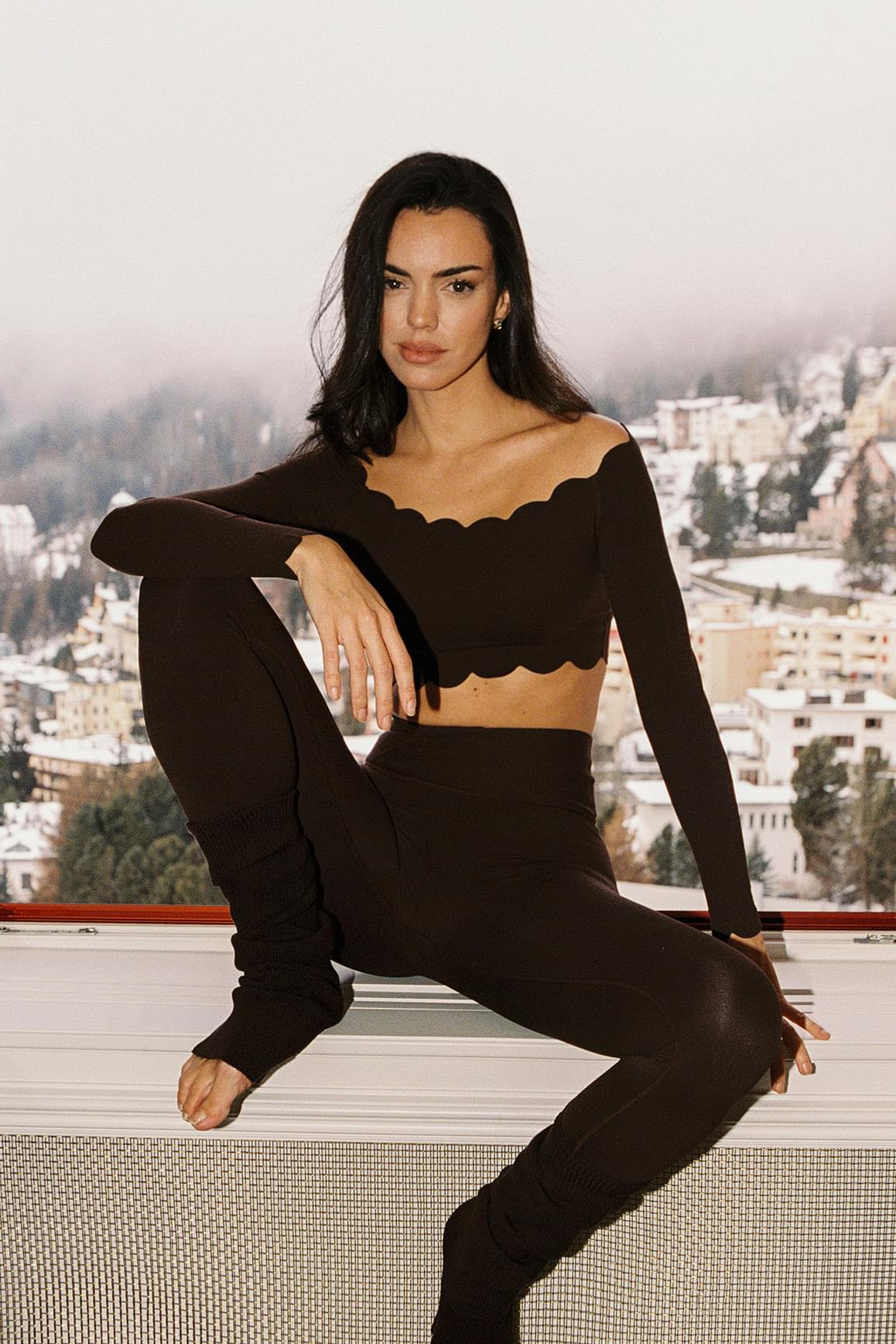 Riviera V-waist Scrunch Legging