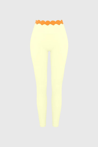 Scallop Contrast Scrunch Legging