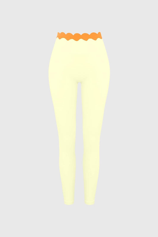 Scallop Contrast Scrunch Legging