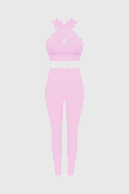 Wiskii Crisscross Bra & High-Waist Scallop Scrunch Legging