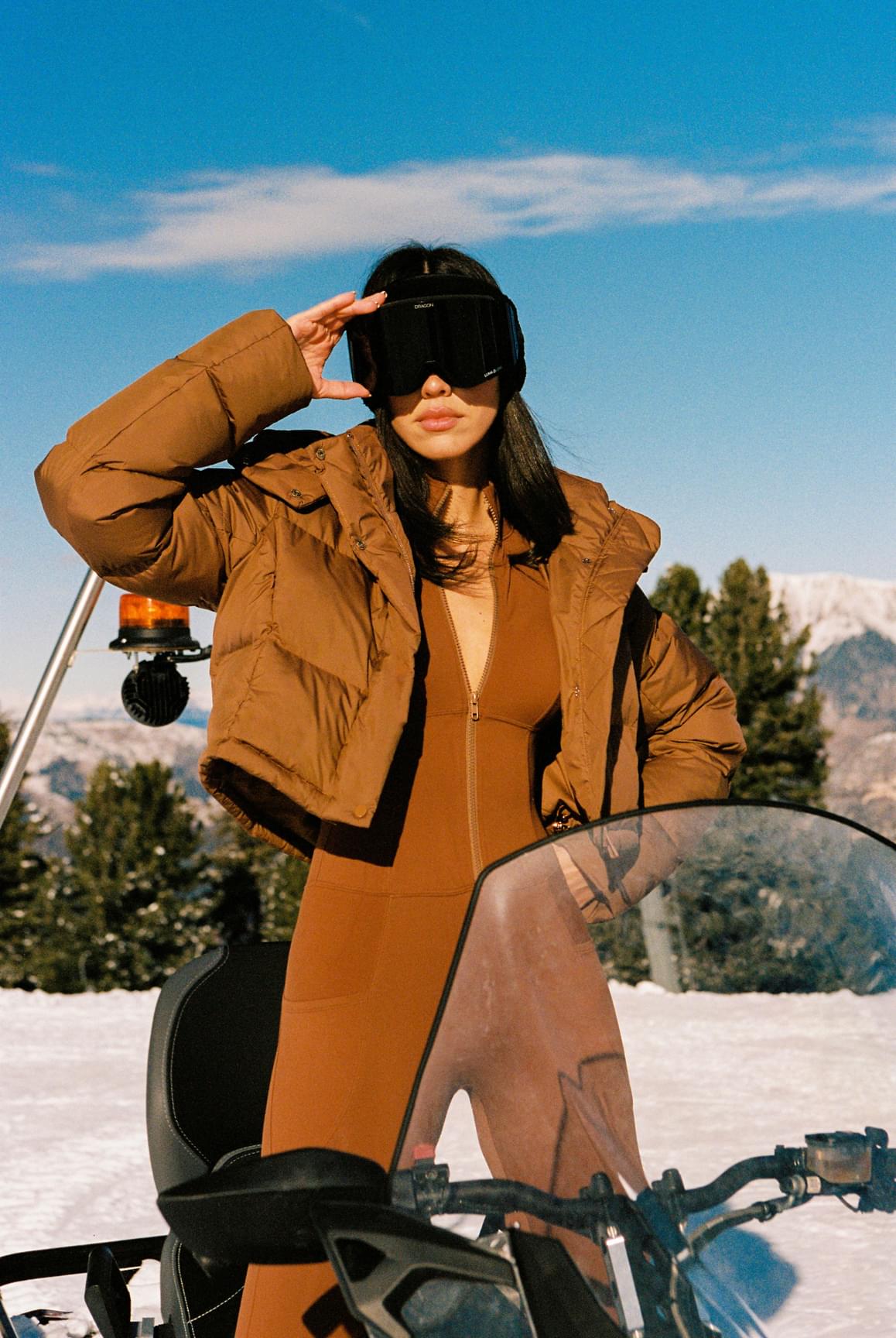 Wiskii Cropped Convert Down Jacket